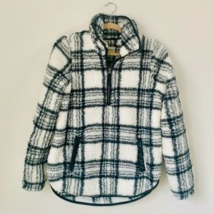 Abercrombie & Fitch Plaid Sherpa Pullover Half zip Sz small